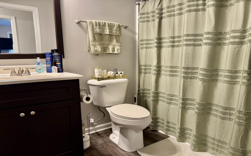 28 Misty Lane, Fairmont, West Virginia 26554, 3 Bedrooms Bedrooms, 6 Rooms Rooms,2 BathroomsBathrooms,Single Family Attached,For Sale,Misty,10162845