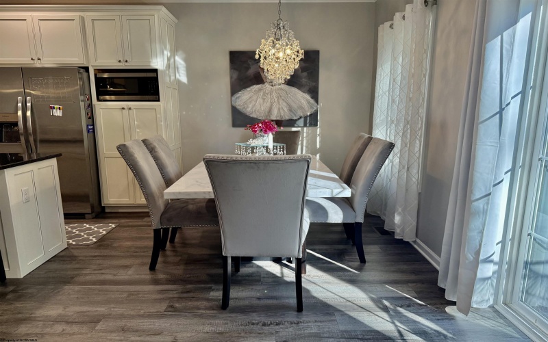 28 Misty Lane, Fairmont, West Virginia 26554, 3 Bedrooms Bedrooms, 6 Rooms Rooms,2 BathroomsBathrooms,Single Family Attached,For Sale,Misty,10162845