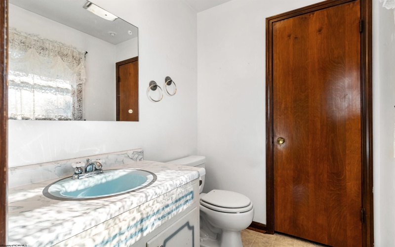 3339 Fairmont Avenue, Fairmont, West Virginia 26554, 4 Bedrooms Bedrooms, 10 Rooms Rooms,2 BathroomsBathrooms,Single Family Detached,For Sale,Fairmont,10162852