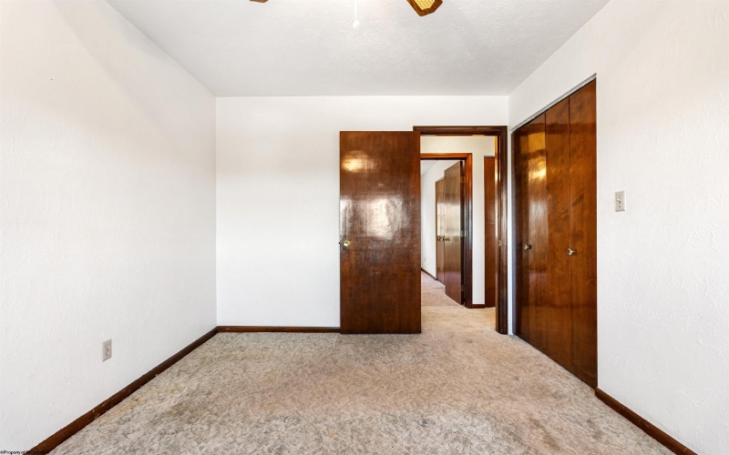 3339 Fairmont Avenue, Fairmont, West Virginia 26554, 4 Bedrooms Bedrooms, 10 Rooms Rooms,2 BathroomsBathrooms,Single Family Detached,For Sale,Fairmont,10162852