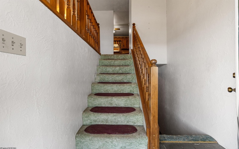 3339 Fairmont Avenue, Fairmont, West Virginia 26554, 4 Bedrooms Bedrooms, 10 Rooms Rooms,2 BathroomsBathrooms,Single Family Detached,For Sale,Fairmont,10162852