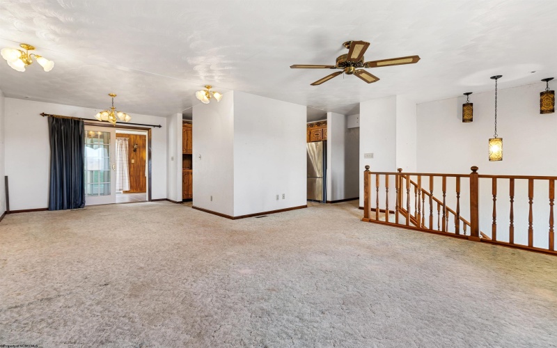 3339 Fairmont Avenue, Fairmont, West Virginia 26554, 4 Bedrooms Bedrooms, 10 Rooms Rooms,2 BathroomsBathrooms,Single Family Detached,For Sale,Fairmont,10162852