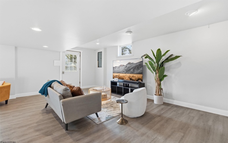 1425 Pleasant Valley Road, Fairmont, West Virginia 26554, 3 Bedrooms Bedrooms, 7 Rooms Rooms,2 BathroomsBathrooms,Single Family Detached,For Sale,Pleasant Valley,10162850