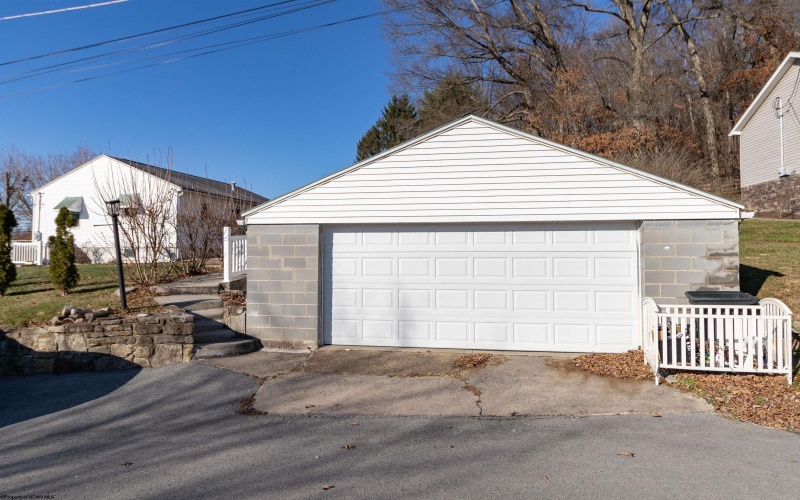 1425 Pleasant Valley Road, Fairmont, West Virginia 26554, 3 Bedrooms Bedrooms, 7 Rooms Rooms,2 BathroomsBathrooms,Single Family Detached,For Sale,Pleasant Valley,10162850