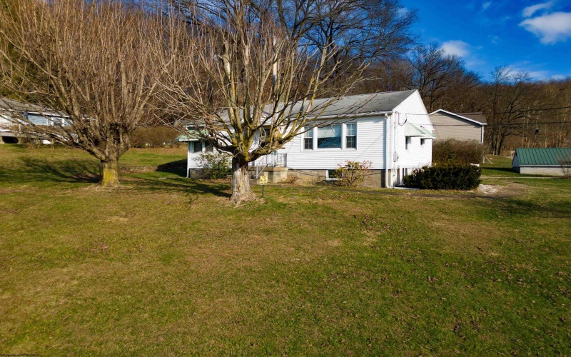 1425 Pleasant Valley Road, Fairmont, West Virginia 26554, 3 Bedrooms Bedrooms, 7 Rooms Rooms,2 BathroomsBathrooms,Single Family Detached,For Sale,Pleasant Valley,10162850