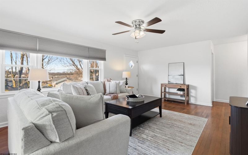 1425 Pleasant Valley Road, Fairmont, West Virginia 26554, 3 Bedrooms Bedrooms, 7 Rooms Rooms,2 BathroomsBathrooms,Single Family Detached,For Sale,Pleasant Valley,10162850