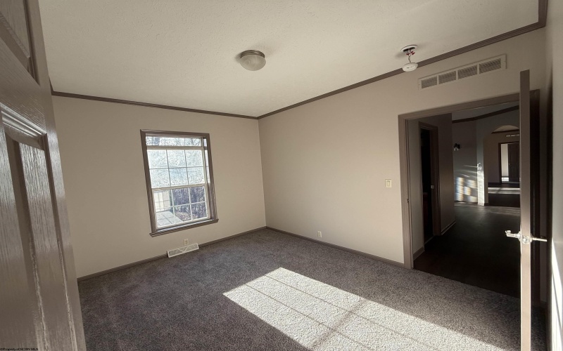 313 Hecks Run Road, Fairmont, West Virginia 26554, 3 Bedrooms Bedrooms, 7 Rooms Rooms,2 BathroomsBathrooms,Single Family Detached,For Sale,Hecks Run,10162847