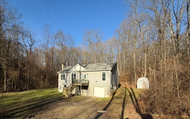 313 Hecks Run Road, Fairmont, West Virginia 26554, 3 Bedrooms Bedrooms, 7 Rooms Rooms,2 BathroomsBathrooms,Single Family Detached,For Sale,Hecks Run,10162847