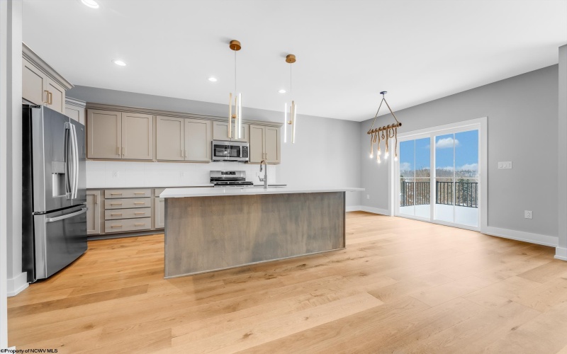 1647 Van Voorhis Road, Morgantown, West Virginia 26508, 4 Bedrooms Bedrooms, 8 Rooms Rooms,4 BathroomsBathrooms,Residential Rentals,For Rent,Van Voorhis,10162854