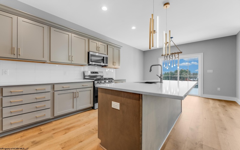 1647 Van Voorhis Road, Morgantown, West Virginia 26508, 4 Bedrooms Bedrooms, 8 Rooms Rooms,4 BathroomsBathrooms,Residential Rentals,For Rent,Van Voorhis,10162854