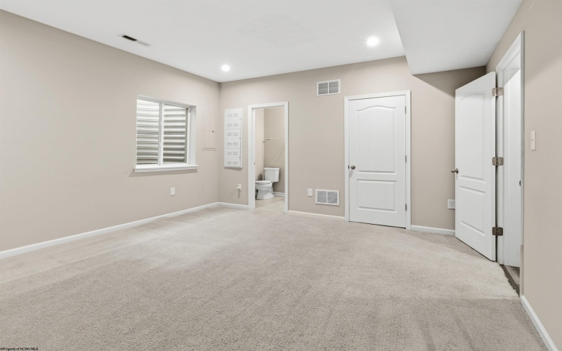 13 Dover Court, Bridgeport, West Virginia 26330, 3 Bedrooms Bedrooms, 6 Rooms Rooms,3 BathroomsBathrooms,Residential Rentals,For Rent,Dover,10162860 13 Dover Court, Bridgeport, West Virginia 26330, 3 Bedrooms Bedrooms, 6 Rooms Rooms,3 BathroomsBathrooms,Residential Rentals,For Rent,Dover,10162860