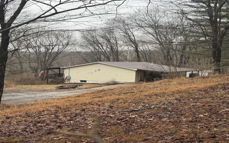 365 Shumaker Road, Buckhannon, West Virginia 26201, 3 Bedrooms Bedrooms, 8 Rooms Rooms,1 BathroomBathrooms,Single Family Detached,For Sale,Shumaker,10162863