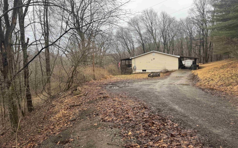 365 Shumaker Road, Buckhannon, West Virginia 26201, 3 Bedrooms Bedrooms, 8 Rooms Rooms,1 BathroomBathrooms,Single Family Detached,For Sale,Shumaker,10162863