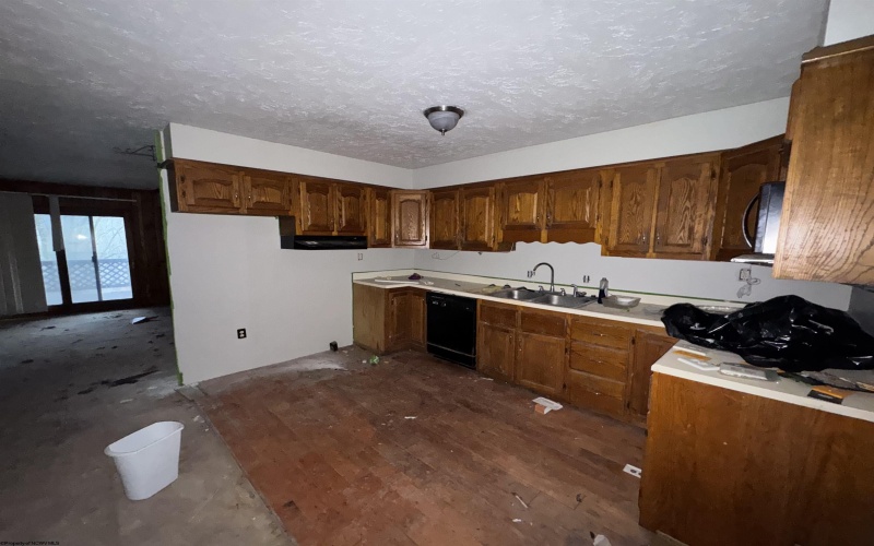 365 Shumaker Road, Buckhannon, West Virginia 26201, 3 Bedrooms Bedrooms, 8 Rooms Rooms,1 BathroomBathrooms,Single Family Detached,For Sale,Shumaker,10162863