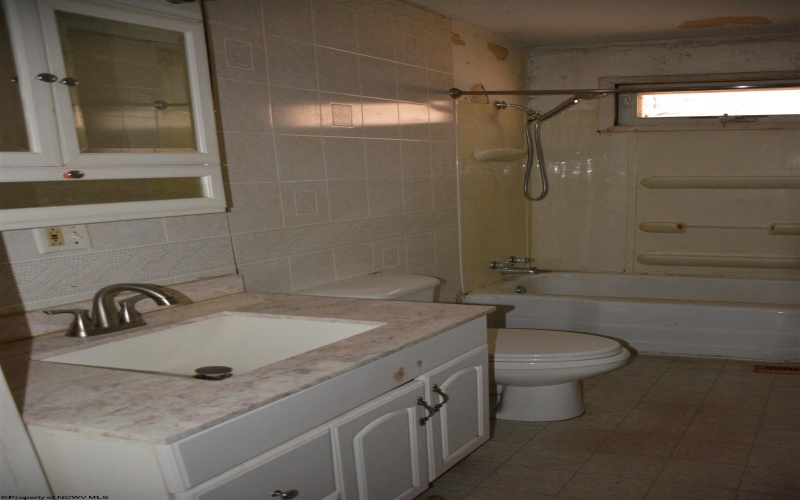 801 Harmony Road, West Union, West Virginia 26456, 3 Bedrooms Bedrooms, 5 Rooms Rooms,1 BathroomBathrooms,Single Family Detached,For Sale,Harmony,10162864