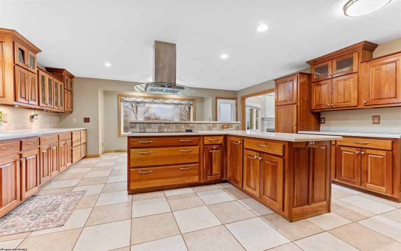 3606 Monarch Court, Morgantown, West Virginia 26508, 5 Bedrooms Bedrooms, 10 Rooms Rooms,5 BathroomsBathrooms,Single Family Detached,For Sale,Monarch,10162865