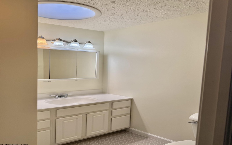 410 Pineview Drive, Thomas, West Virginia 26292-8018, 2 Bedrooms Bedrooms, 7 Rooms Rooms,2 BathroomsBathrooms,Single Family Attached,For Sale,Pineview,10162866