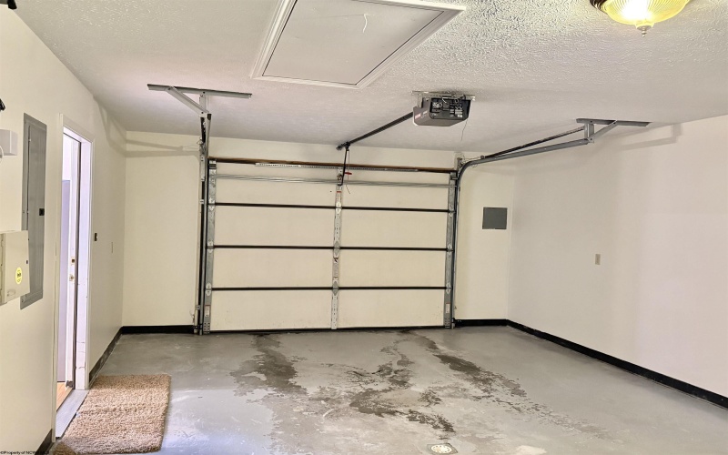 410 Pineview Drive, Thomas, West Virginia 26292-8018, 2 Bedrooms Bedrooms, 7 Rooms Rooms,2 BathroomsBathrooms,Single Family Attached,For Sale,Pineview,10162866