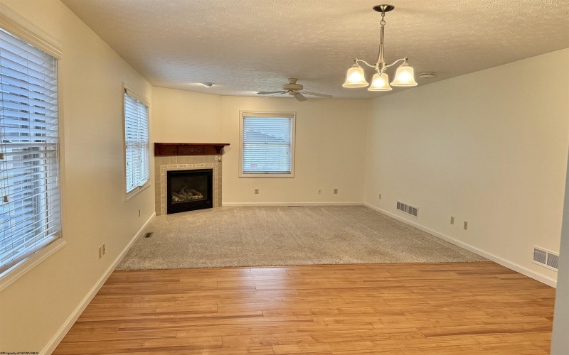 410 Pineview Drive, Thomas, West Virginia 26292-8018, 2 Bedrooms Bedrooms, 7 Rooms Rooms,2 BathroomsBathrooms,Single Family Attached,For Sale,Pineview,10162866