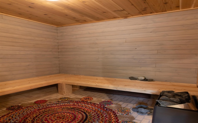 1430 Lake Floyd Circle, Bristol, West Virginia 26426, 3 Bedrooms Bedrooms, 6 Rooms Rooms,2 BathroomsBathrooms,Single Family Detached,For Sale,Lake Floyd,10162870