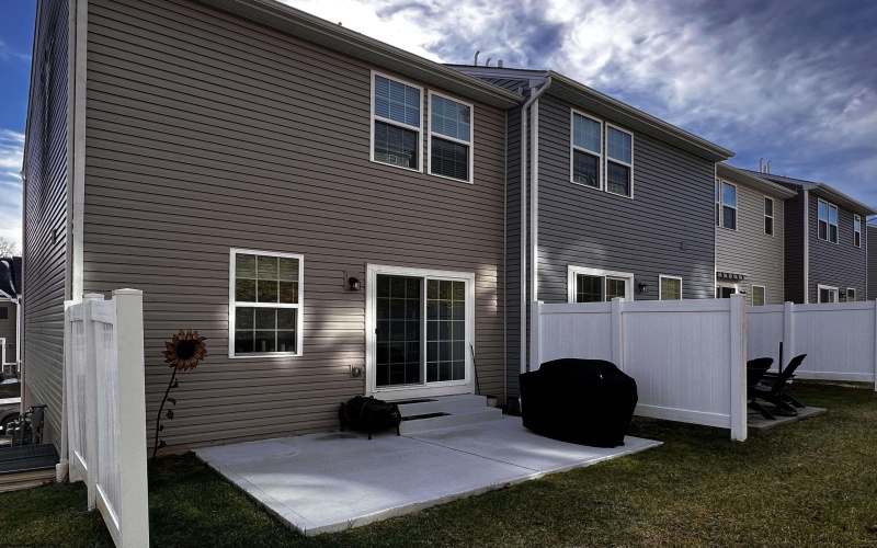 231 Stonehurst Drive, Morgantown, West Virginia 26501, 4 Bedrooms Bedrooms, 5 Rooms Rooms,2 BathroomsBathrooms,Single Family Attached,For Sale,Stonehurst,10162871