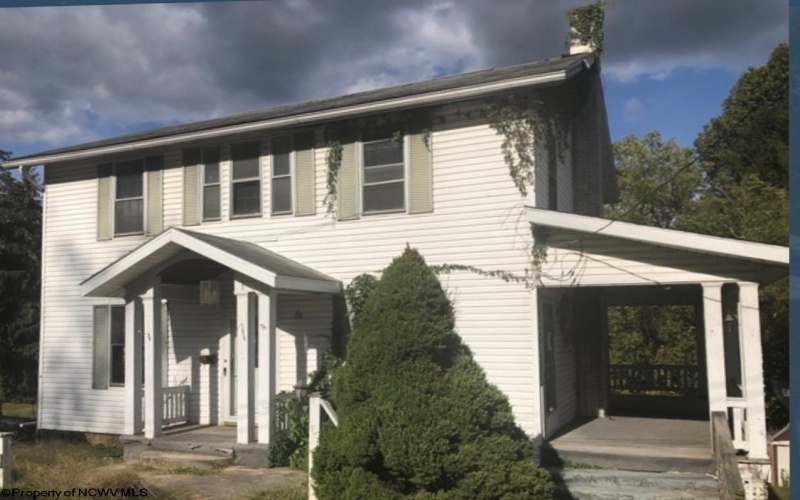 106 Madison Street, Fairview, West Virginia 26570, 3 Bedrooms Bedrooms, 6 Rooms Rooms,1 BathroomBathrooms,Single Family Detached,For Sale,Madison,10160380