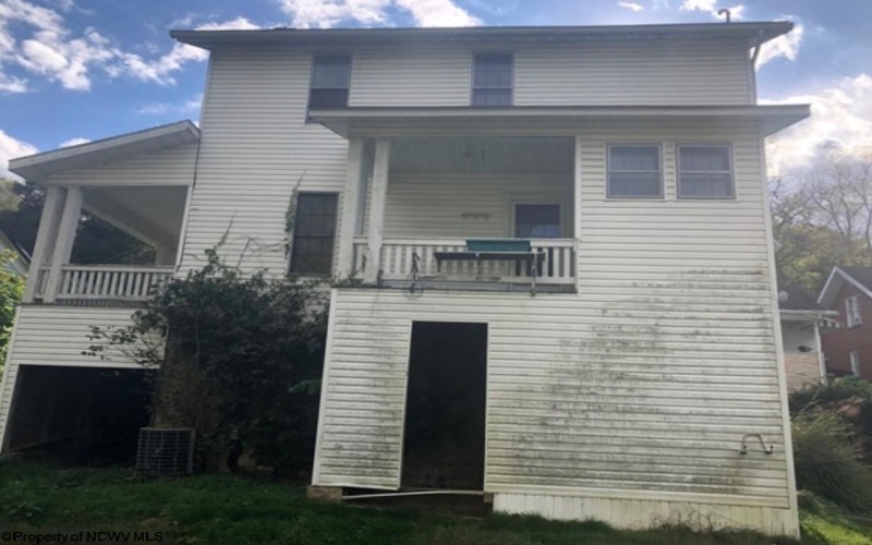 106 Madison Street, Fairview, West Virginia 26570, 3 Bedrooms Bedrooms, 6 Rooms Rooms,1 BathroomBathrooms,Single Family Detached,For Sale,Madison,10160380