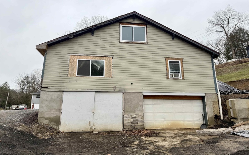 716, 718, 722 Husky Highway, Barrackville, West Virginia 26559, ,Multi-unit/income,For Sale,Husky,10162872