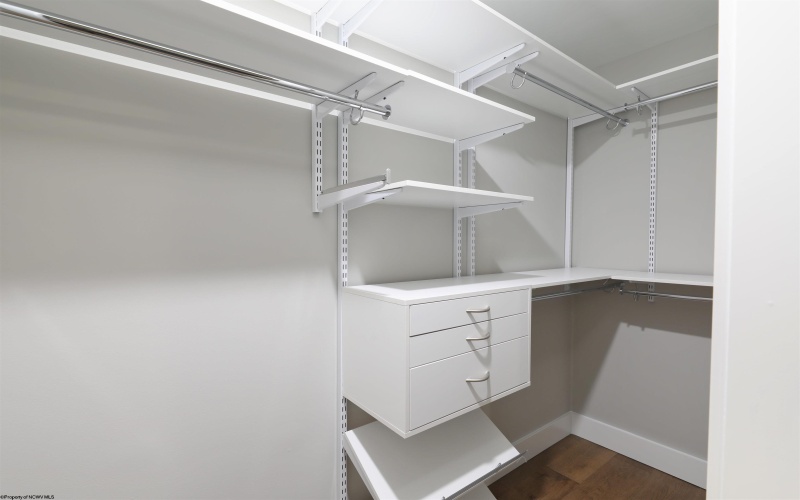 201 Medley Ridge Drive, Morgantown, West Virginia 26508, 3 Bedrooms Bedrooms, 7 Rooms Rooms,2 BathroomsBathrooms,Single Family Detached,For Sale,Medley Ridge,10162882