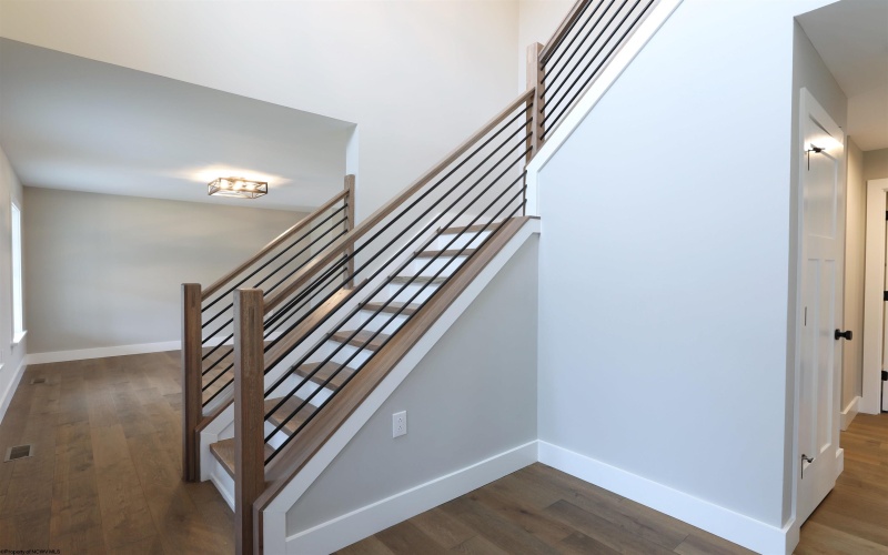 201 Medley Ridge Drive, Morgantown, West Virginia 26508, 3 Bedrooms Bedrooms, 7 Rooms Rooms,2 BathroomsBathrooms,Single Family Detached,For Sale,Medley Ridge,10162882