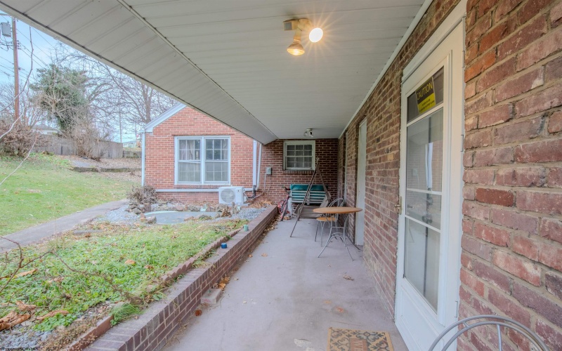 13 Dunkard Avenue, Morgantown, West Virginia 26501, ,Multi-unit/income,For Sale,Dunkard,10162884