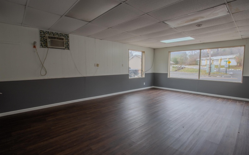 5 Dunkard Avenue, Morgantown, West Virginia 26501, ,Multi-unit/income,For Sale,Dunkard,10162885