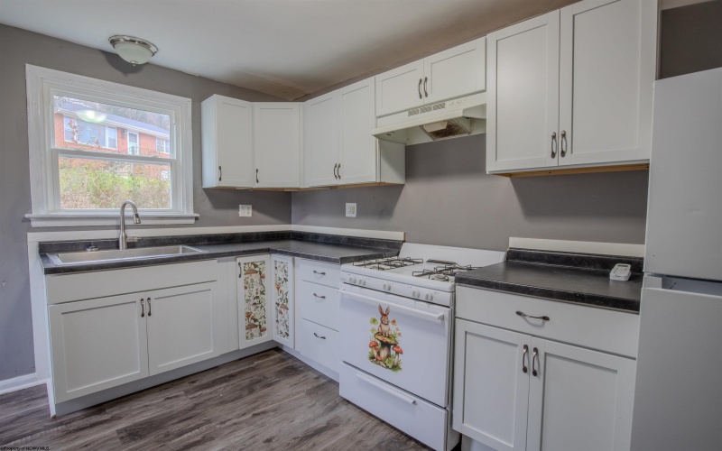 5 Dunkard Avenue, Morgantown, West Virginia 26501, ,Multi-unit/income,For Sale,Dunkard,10162885