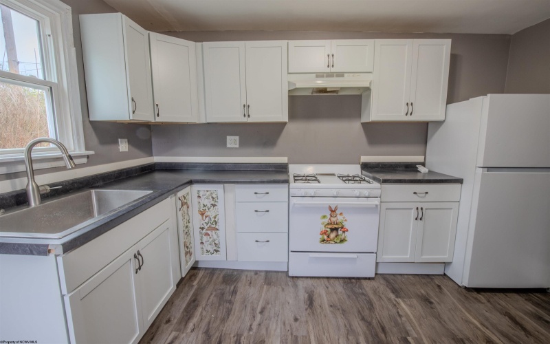 5 Dunkard Avenue, Morgantown, West Virginia 26501, ,Multi-unit/income,For Sale,Dunkard,10162885