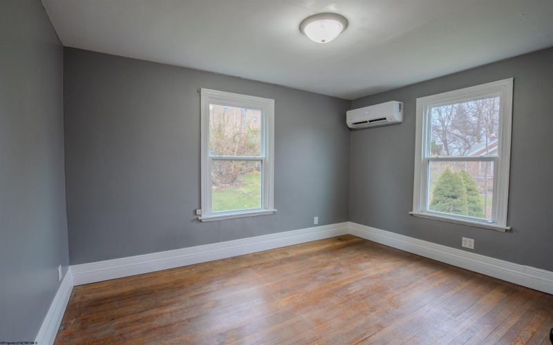 5 Dunkard Avenue, Morgantown, West Virginia 26501, ,Multi-unit/income,For Sale,Dunkard,10162885