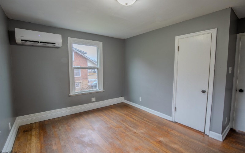 5 Dunkard Avenue, Morgantown, West Virginia 26501, ,Multi-unit/income,For Sale,Dunkard,10162885