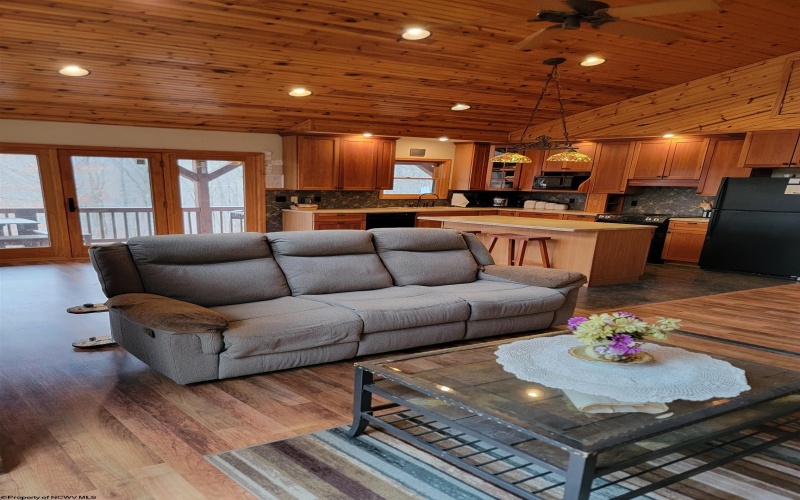 380 Flint Road, Hillsboro, West Virginia 24946, 3 Bedrooms Bedrooms, 6 Rooms Rooms,2 BathroomsBathrooms,Single Family Detached,For Sale,Flint,10162879