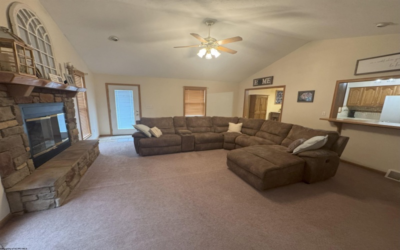 536 Ritter Street, Bridgeport, West Virginia 26330, 3 Bedrooms Bedrooms, 8 Rooms Rooms,2 BathroomsBathrooms,Single Family Detached,For Sale,Ritter,10162873