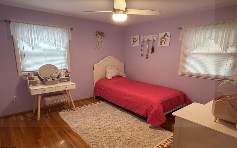 536 Ritter Street, Bridgeport, West Virginia 26330, 3 Bedrooms Bedrooms, 8 Rooms Rooms,2 BathroomsBathrooms,Single Family Detached,For Sale,Ritter,10162873