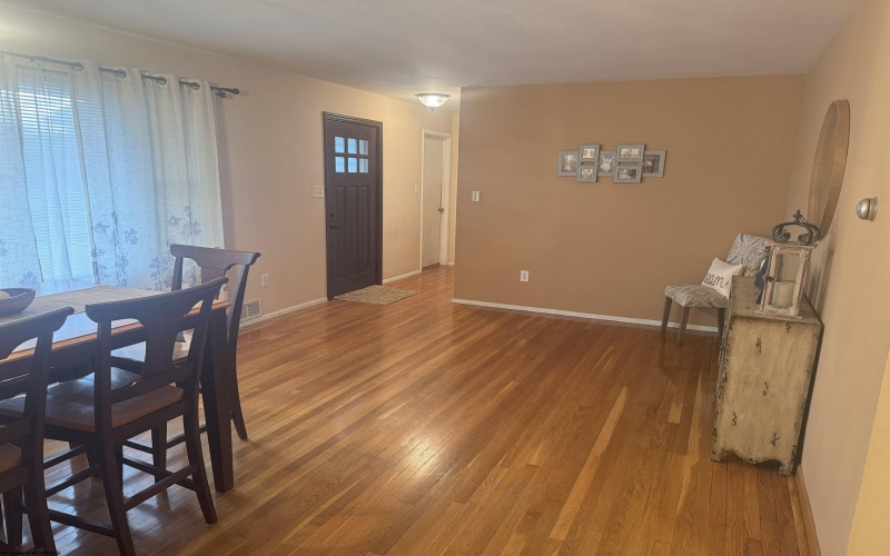 536 Ritter Street, Bridgeport, West Virginia 26330, 3 Bedrooms Bedrooms, 8 Rooms Rooms,2 BathroomsBathrooms,Single Family Detached,For Sale,Ritter,10162873