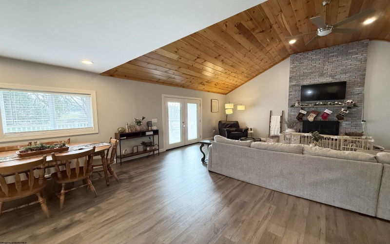 510 James Street, Bridgeport, West Virginia 26330, 3 Bedrooms Bedrooms, 6 Rooms Rooms,2 BathroomsBathrooms,Single Family Detached,For Sale,James,10162875 510 James Street, Bridgeport, West Virginia 26330, 3 Bedrooms Bedrooms, 6 Rooms Rooms,2 BathroomsBathrooms,Single Family Detached,For Sale,James,10162875