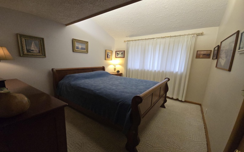 1010 Central Avenue, Elkins, West Virginia 26241, 3 Bedrooms Bedrooms, 8 Rooms Rooms,2 BathroomsBathrooms,Single Family Detached,For Sale,Central,10162888