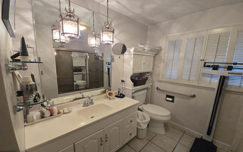 1010 Central Avenue, Elkins, West Virginia 26241, 3 Bedrooms Bedrooms, 8 Rooms Rooms,2 BathroomsBathrooms,Single Family Detached,For Sale,Central,10162888