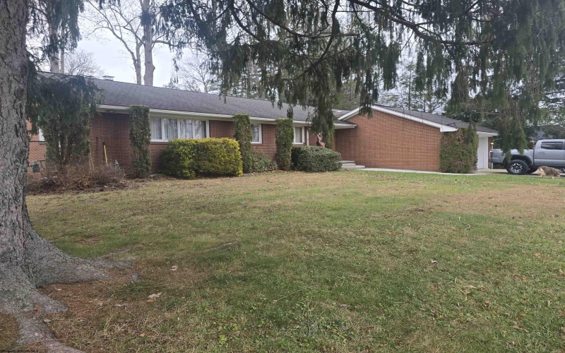 1010 Central Avenue, Elkins, West Virginia 26241, 3 Bedrooms Bedrooms, 8 Rooms Rooms,2 BathroomsBathrooms,Single Family Detached,For Sale,Central,10162888