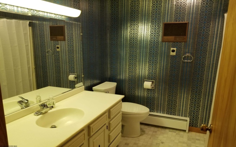 632 Lawman Avenue, Bridgeport, West Virginia 26330, 3 Bedrooms Bedrooms, 8 Rooms Rooms,2 BathroomsBathrooms,Single Family Detached,For Sale,Lawman,10157632