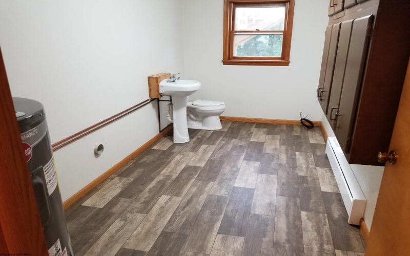 632 Lawman Avenue, Bridgeport, West Virginia 26330, 3 Bedrooms Bedrooms, 8 Rooms Rooms,2 BathroomsBathrooms,Single Family Detached,For Sale,Lawman,10157632