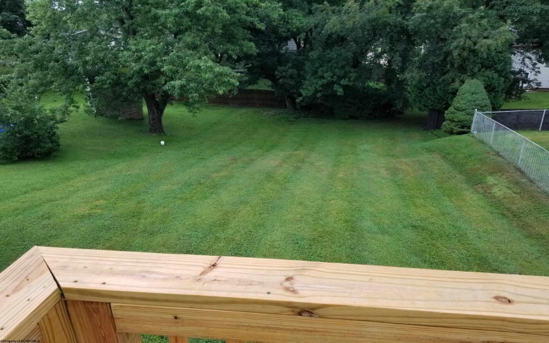 632 Lawman Avenue, Bridgeport, West Virginia 26330, 3 Bedrooms Bedrooms, 8 Rooms Rooms,2 BathroomsBathrooms,Single Family Detached,For Sale,Lawman,10157632