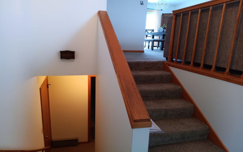 632 Lawman Avenue, Bridgeport, West Virginia 26330, 3 Bedrooms Bedrooms, 8 Rooms Rooms,2 BathroomsBathrooms,Single Family Detached,For Sale,Lawman,10157632