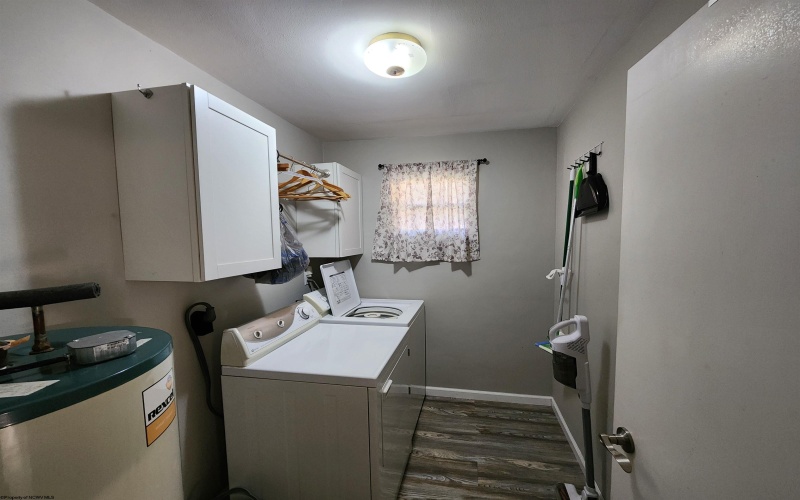 144 Allman Avenue, Buckhannon, West Virginia 26201, 3 Bedrooms Bedrooms, 6 Rooms Rooms,1 BathroomBathrooms,Single Family Detached,For Sale,Allman,10162891