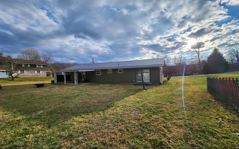 144 Allman Avenue, Buckhannon, West Virginia 26201, 3 Bedrooms Bedrooms, 6 Rooms Rooms,1 BathroomBathrooms,Single Family Detached,For Sale,Allman,10162891